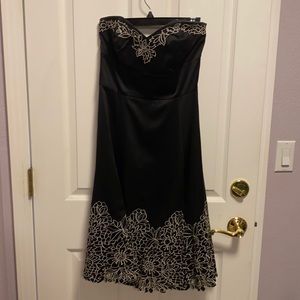 Strapless black dress with pretty cream embroidery